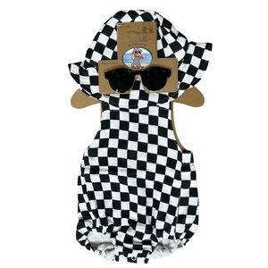 So’Dorable Checkered 3pc. Set Romper Hat Sunglasses NWT (V)